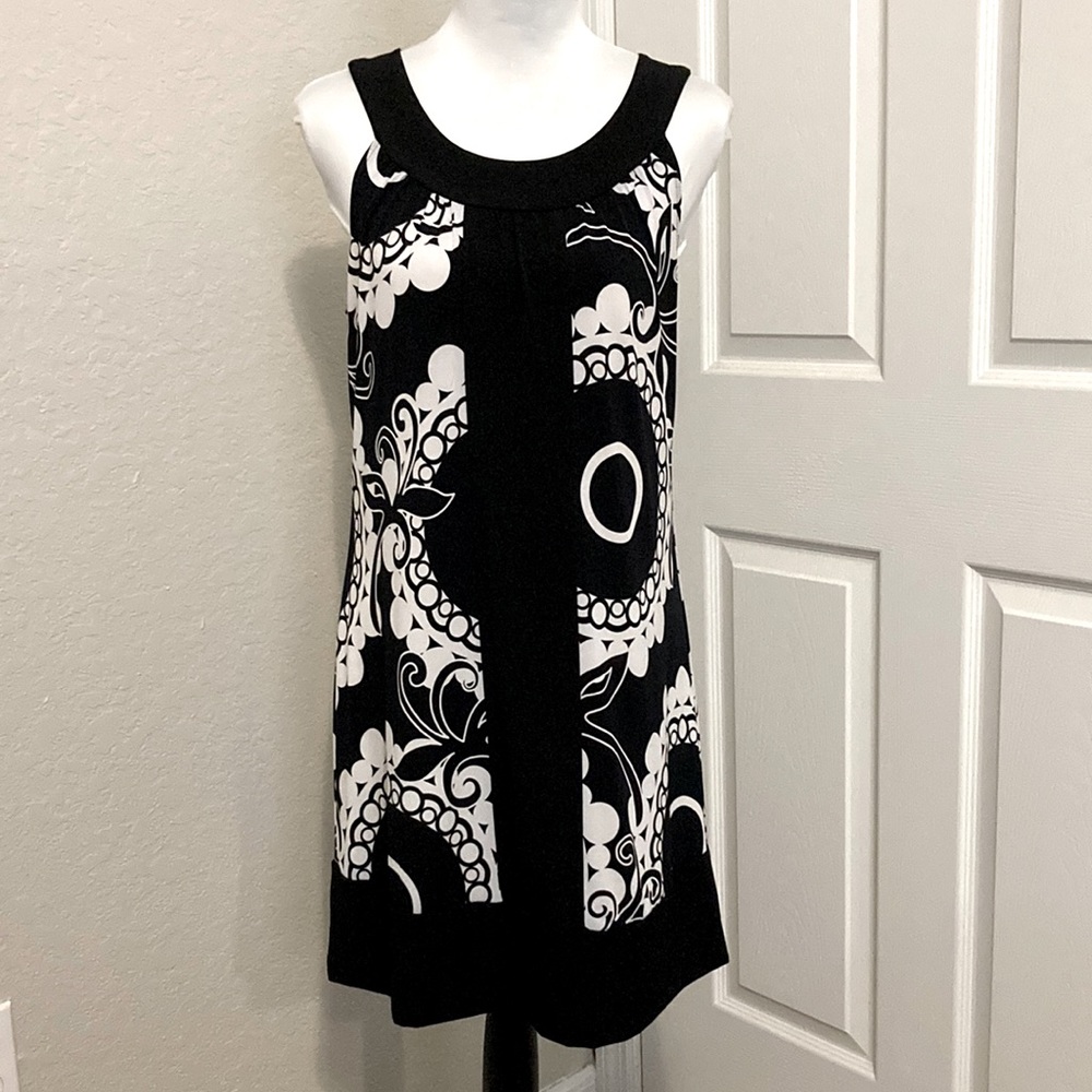 Blind Monkey Midi Dress Size M